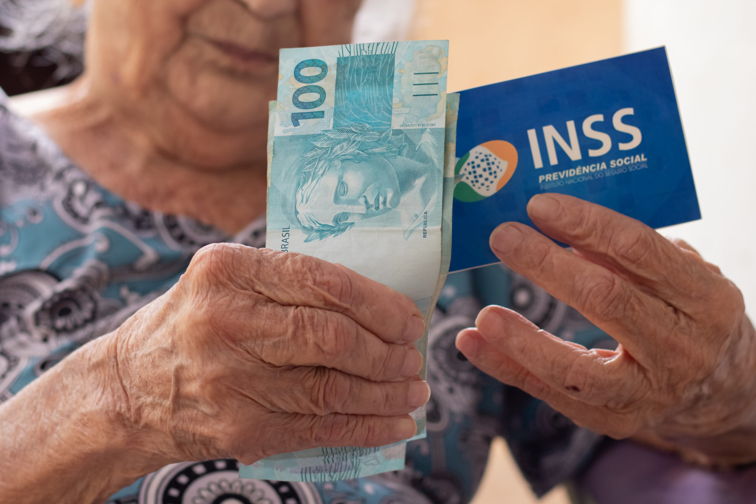 Ao dar entrar no processo de aposentadoria, é importante entregar certos documentos.
