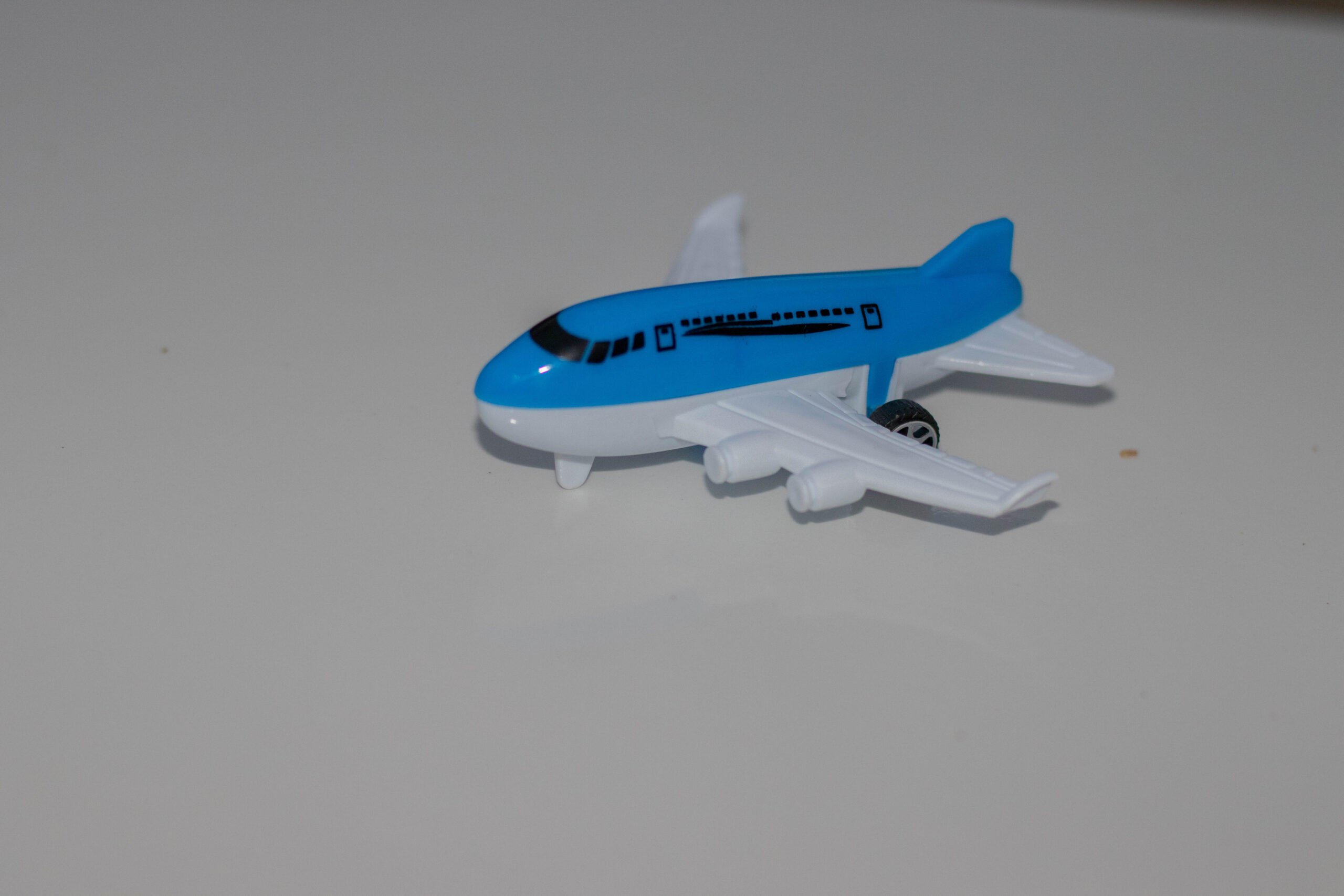 Quer viajar? Veja como usar seu CARTÃO DE CRÉDITO para liberar descontos nas passagens