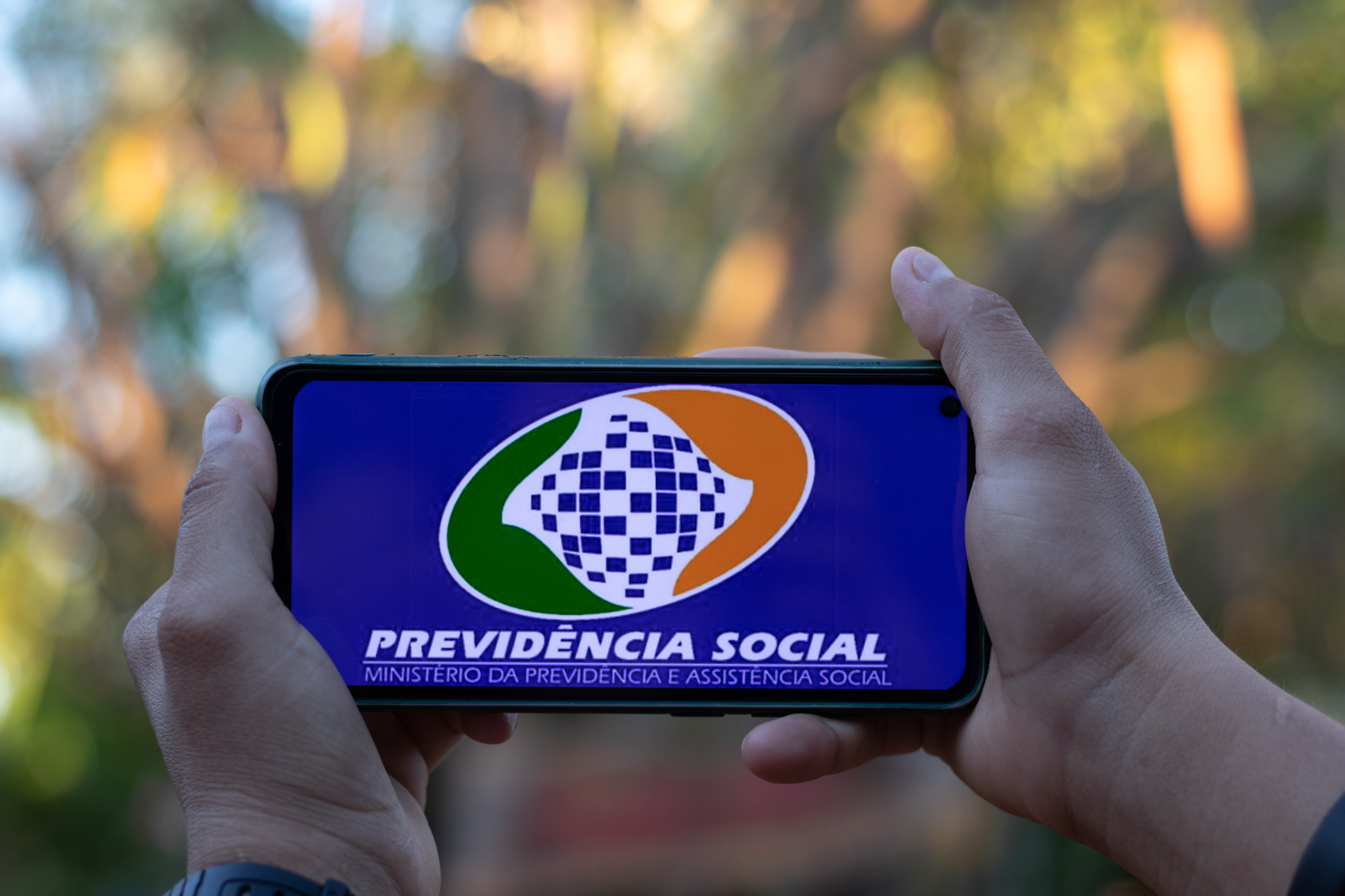 O teletrabalho de servidores do INSS deve chegar ao fim neste ano. Confira.