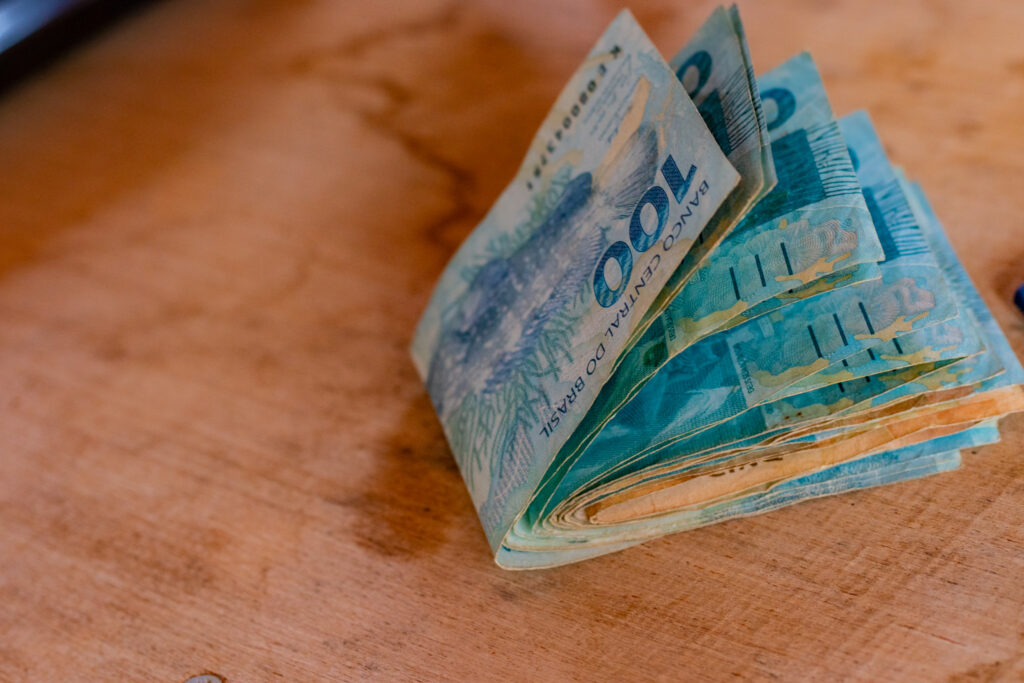 Lista reúne os tipos de empréstimos com MENORES taxas de juros; veja