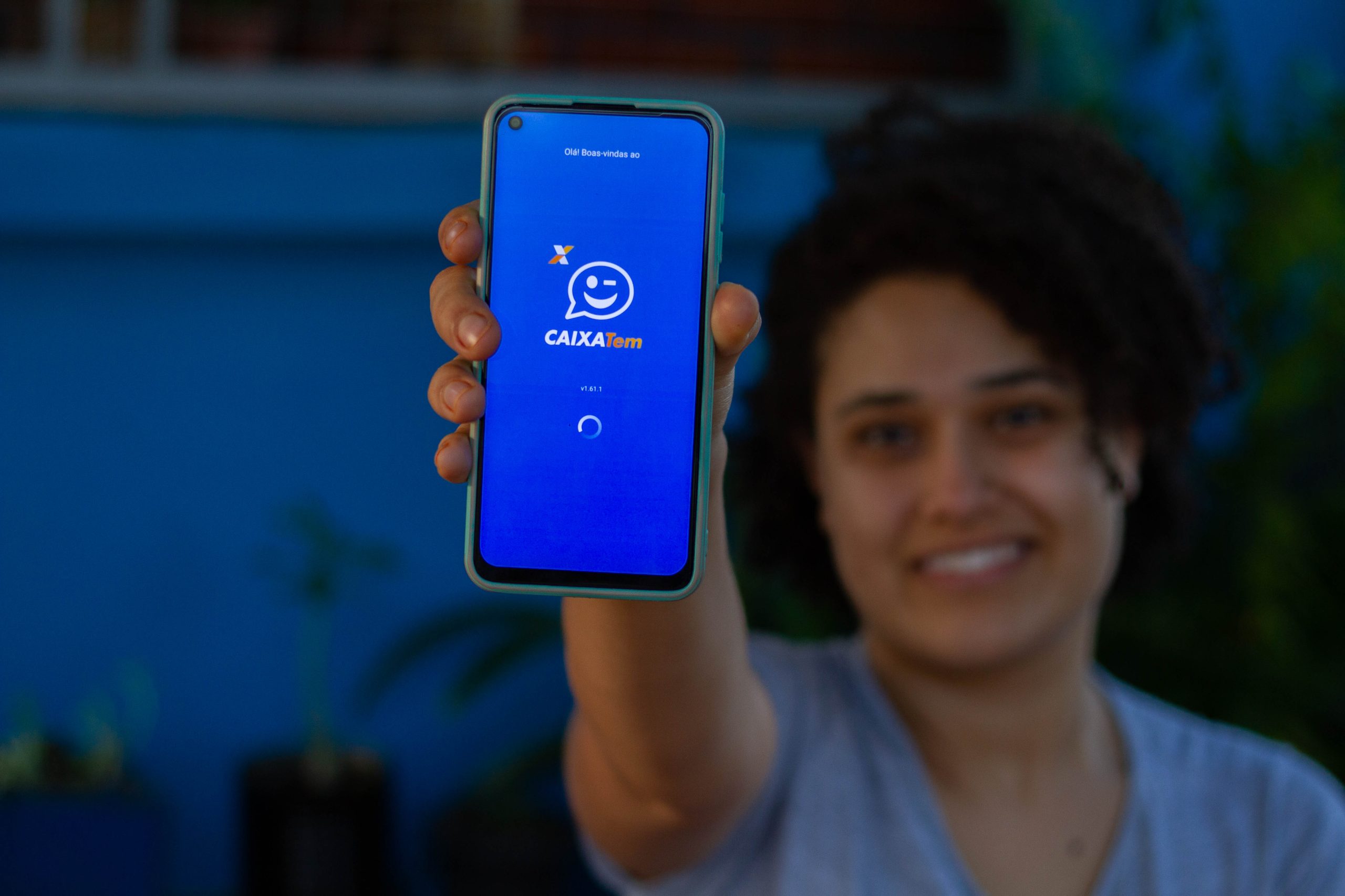 Caixa Tem libera R$ 4 MIL para negativados em agosto