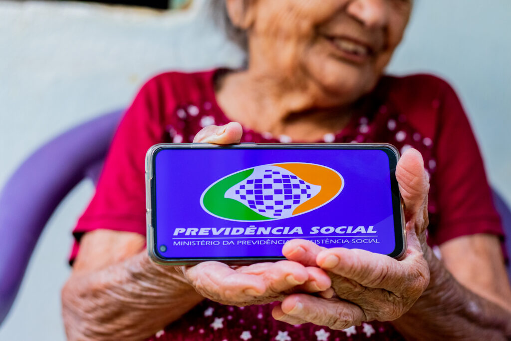 Aposentadoria do INSS antes dos 56 anos. 