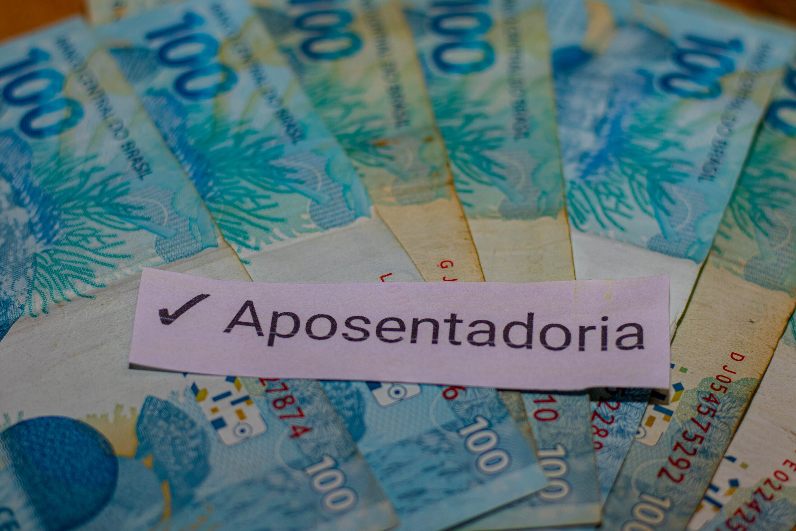 Os descontos na apsoentadoria nem sempre são autorizados pelos segurados.