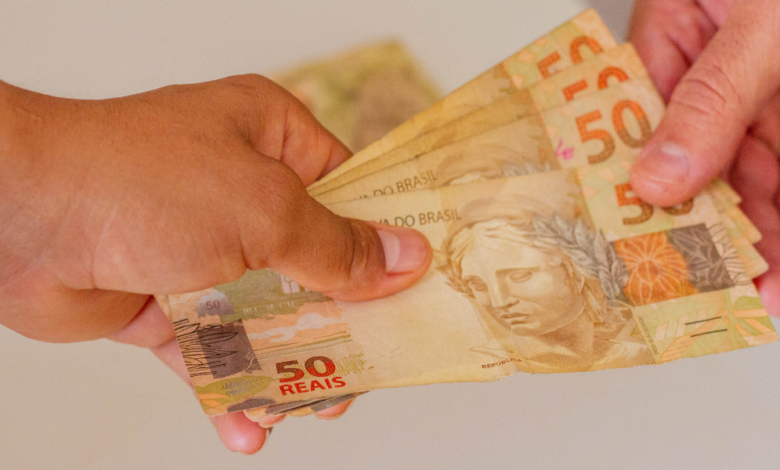 Dinheiro na conta agora! Conheça o app que te empresta sem burocracia