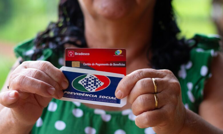 A partir de 2025, os aposentados devem contratar consignado através de novas regras.