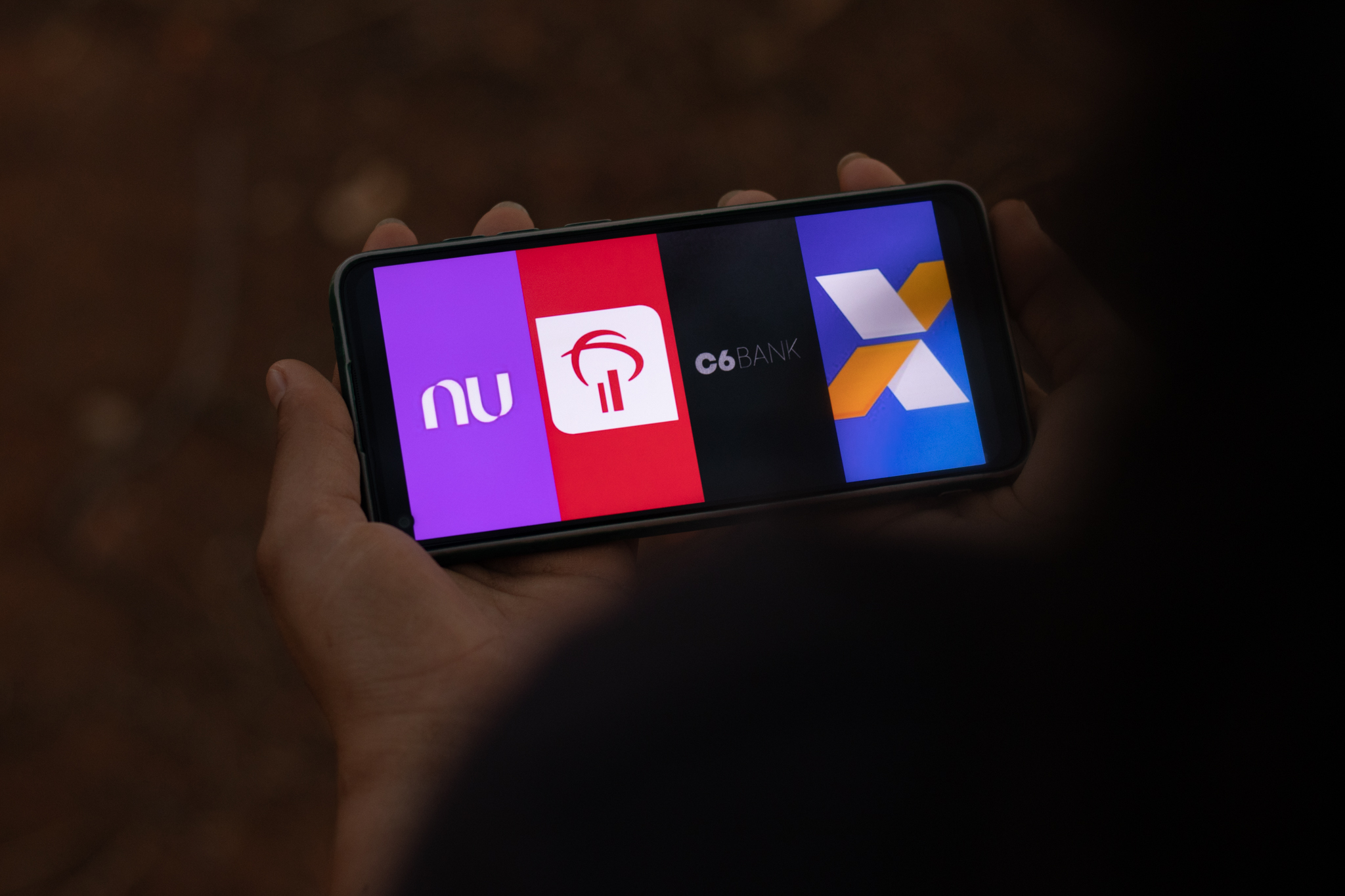 Banco Central, Nubank, Caixa.