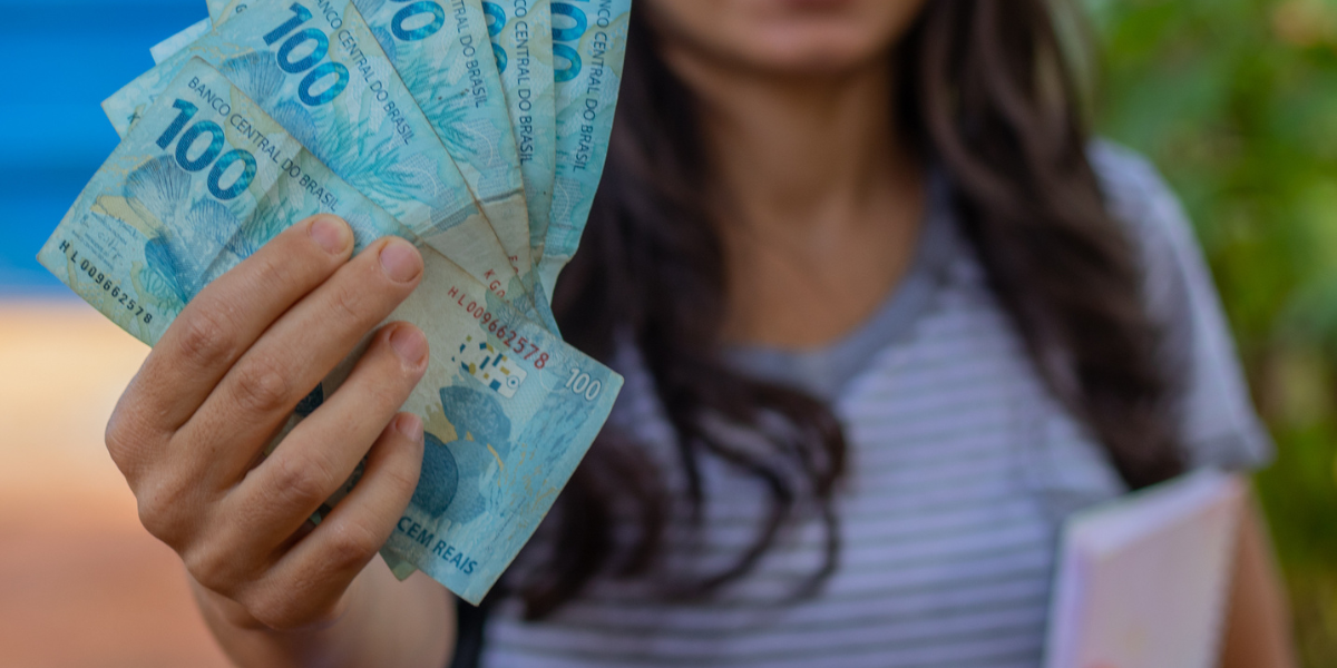 Mais dinheiro no bolso todos os meses monte sua carteira de dividendos e viva de renda