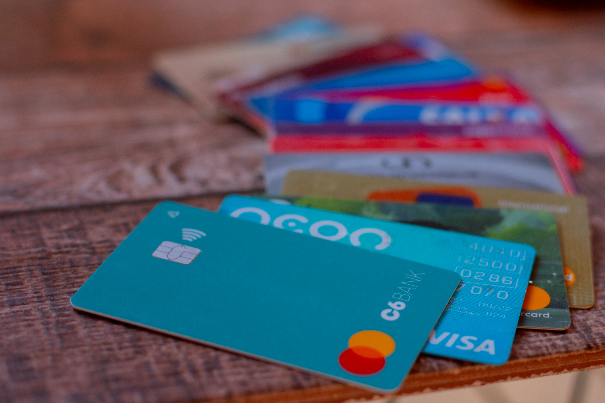 Cartões de crédito que liberam limite na hora.