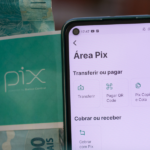 Sem dinheiro disponível Aprenda a usar o limite do seu cartão de crédito para fazer Pix agora