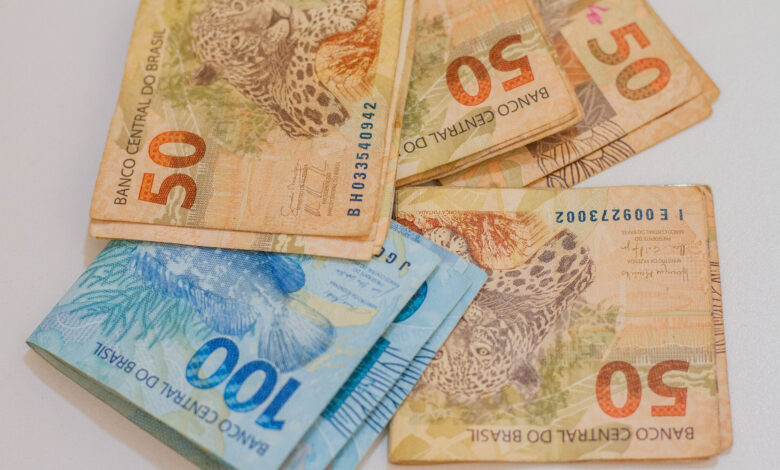 Você já conhece o banco Iriom? Veja como ele pode ajudar os caminhoneiros.
