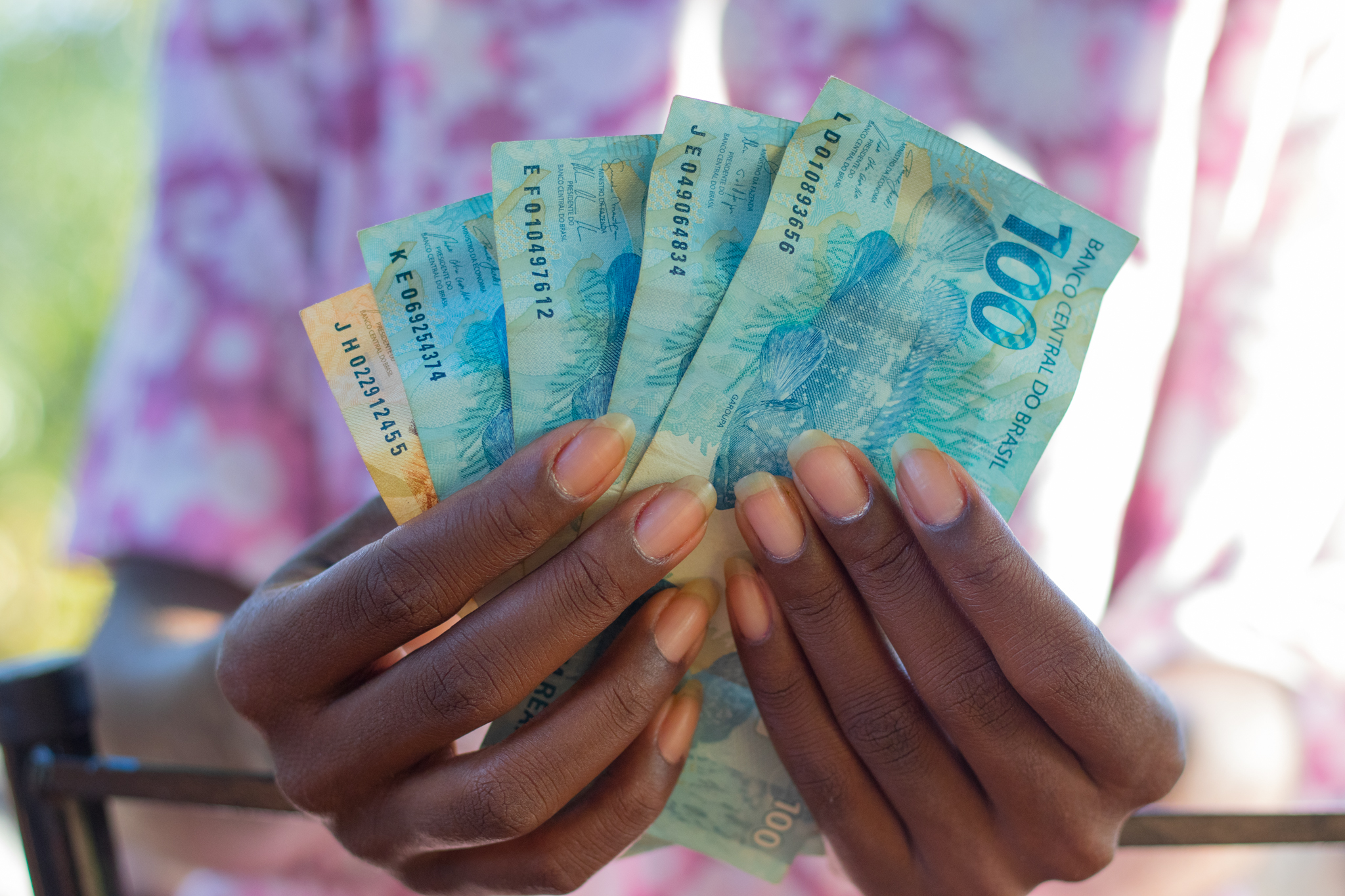 Não está dando conta de pagar os juros do consignado? Veja como melhorar essa situação.