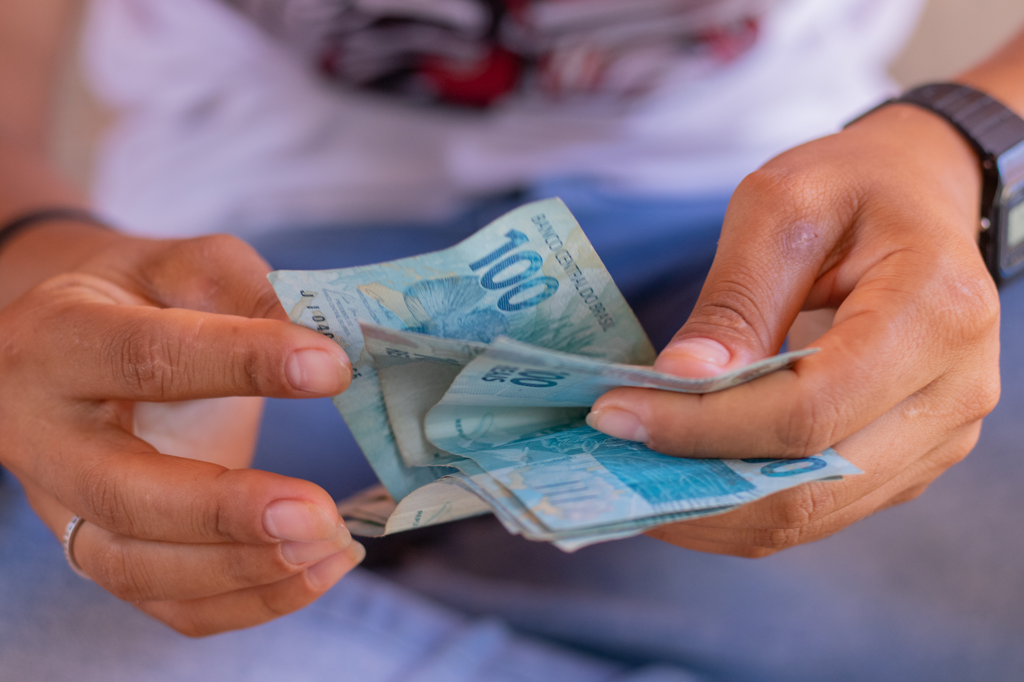 O reembolso do Bolsa Família foi solicitado com base nas polêmicas das bets no Brasil; entenda o que está em jogo com base nessas informações.