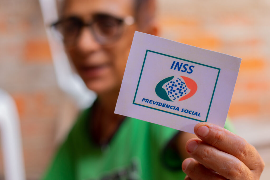 Se você precisa contratar empréstimo consignado, veja como liberar seu benefício para isso.