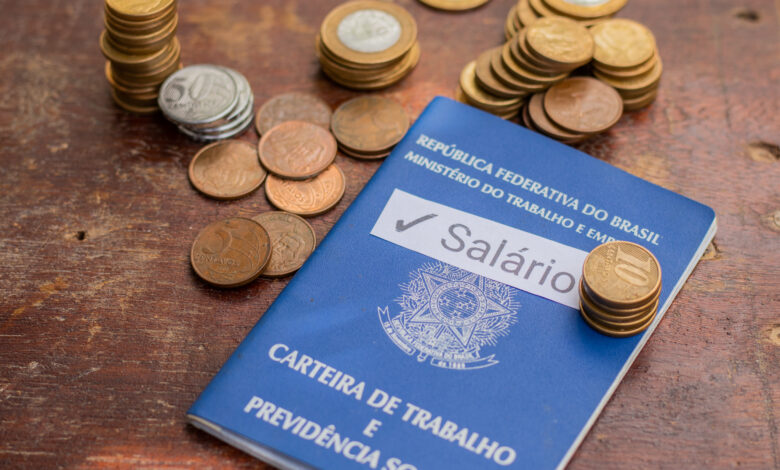 Através das projeções, é possível te ruma ideia de qual será o salário mínimo dos próximos anos.