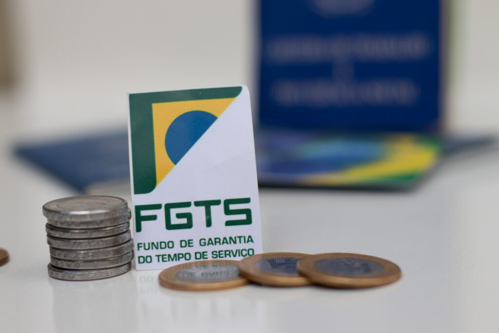 Você sabia que pode fazer o saque do FGTS em situações específicas? Veja quais.