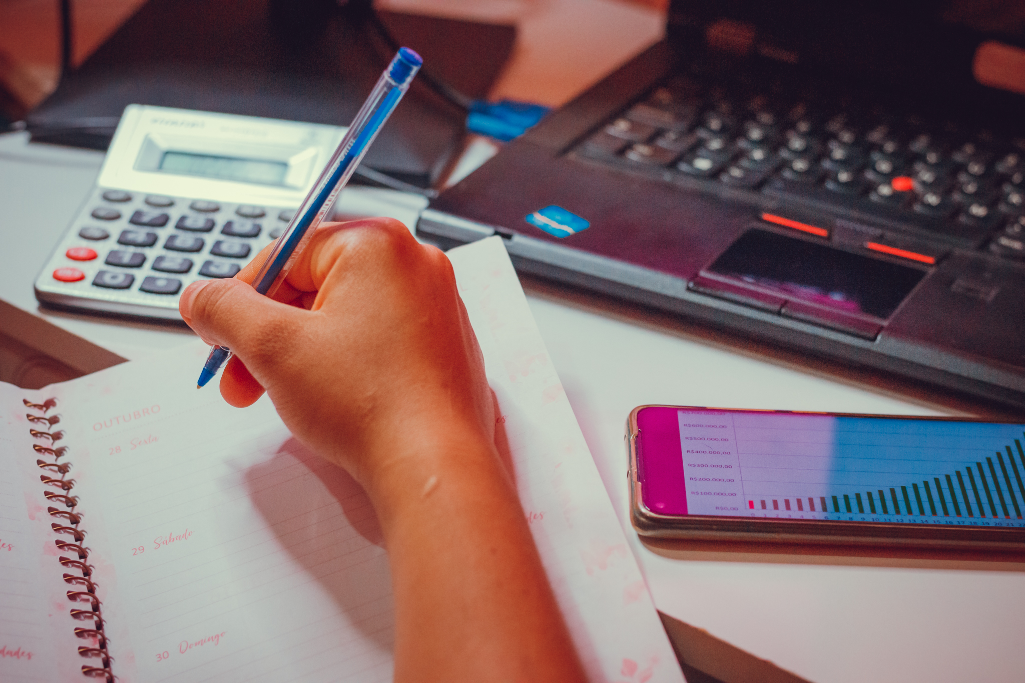 Você sabia que pode começar investindo em microfranquias? Veja como!