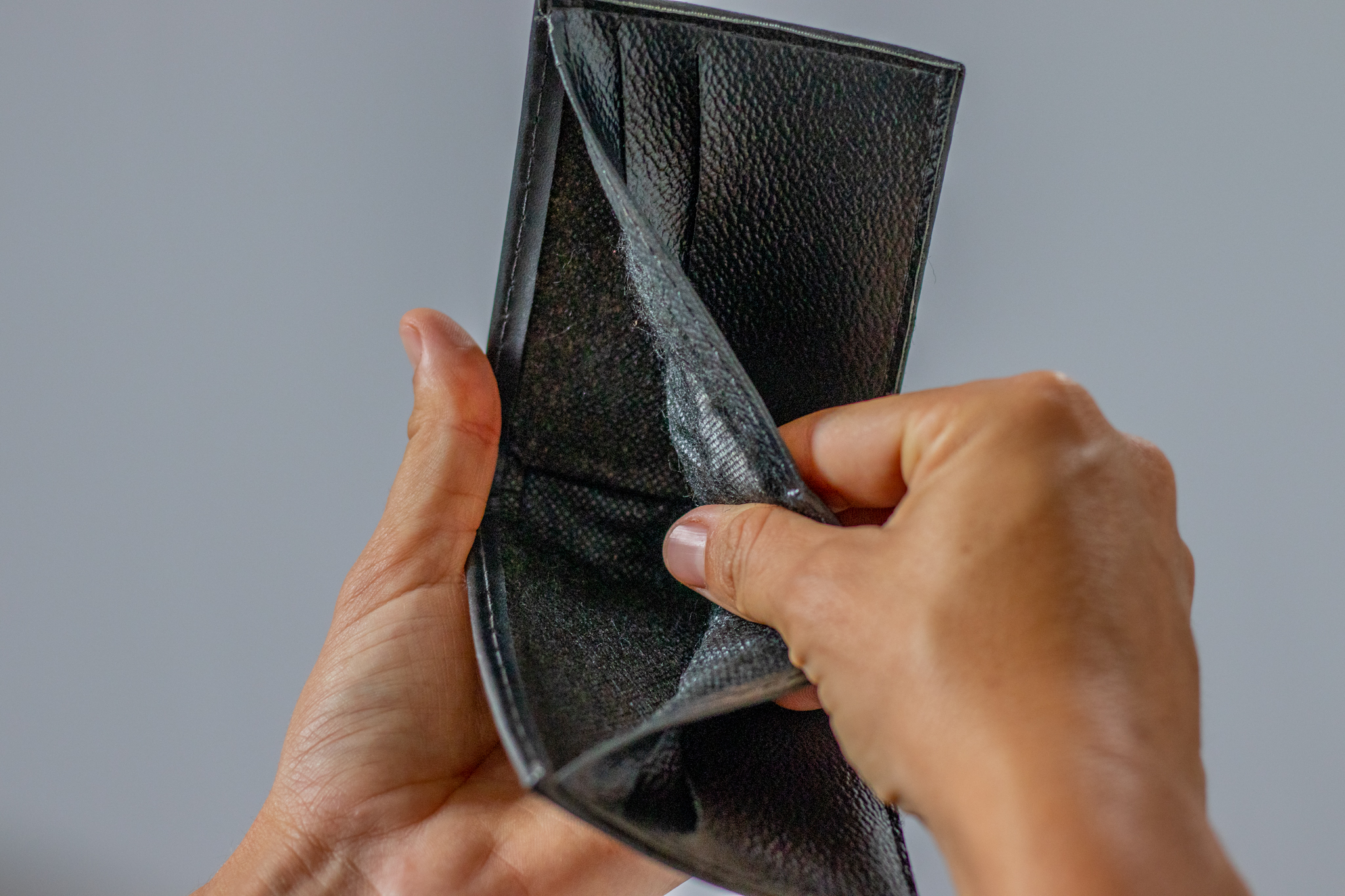 Só de pensar no extrato bancário você sente medo e prefere não olhar? Isso pode ter um significado mais profundo do que imagina.