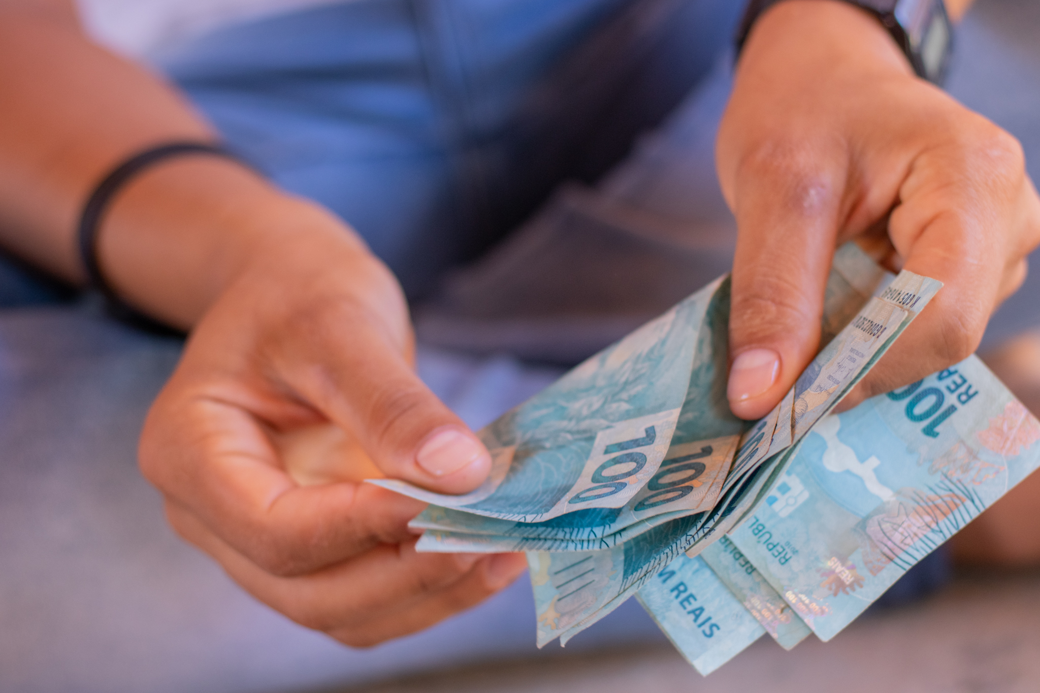 Como uma nova linha de crédito pode ser aprovada no seu CNPJ por meio de uma parceria entre o Sebrae e BNDES; descubra os detalhes.