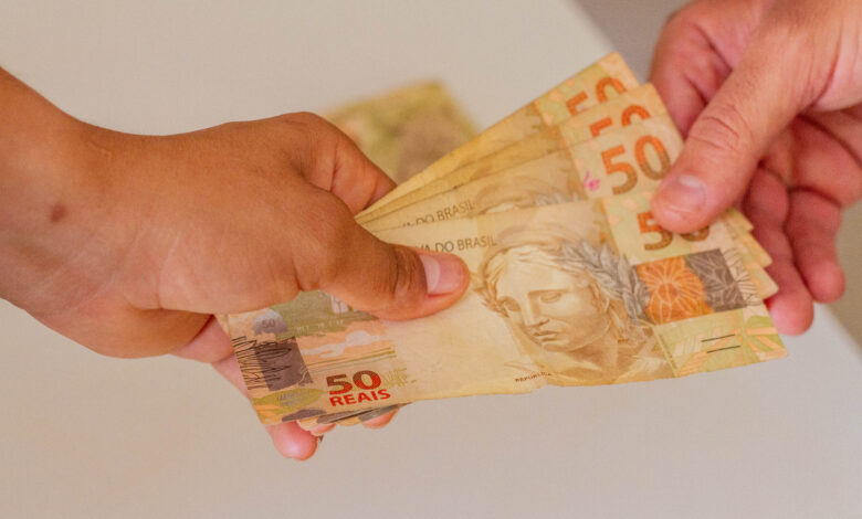 Seja empreendedor ou consumidor, saiba que o Dia dos Namorados está mudando os hábitos de compra dos brasileiros; entenda como isso acontece.