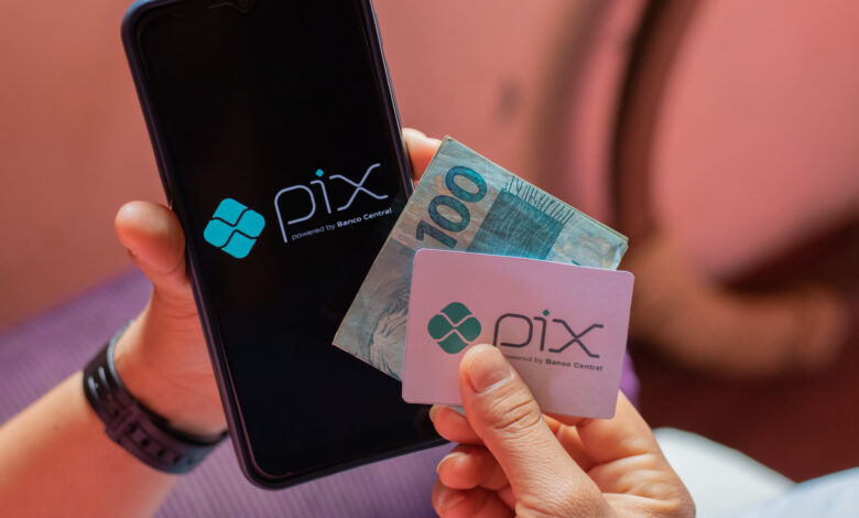Quem está na lista para ser agraciado com um Pix de R4 200; muitas pessoas estão na lista e ainda não sabem dessa novidade.