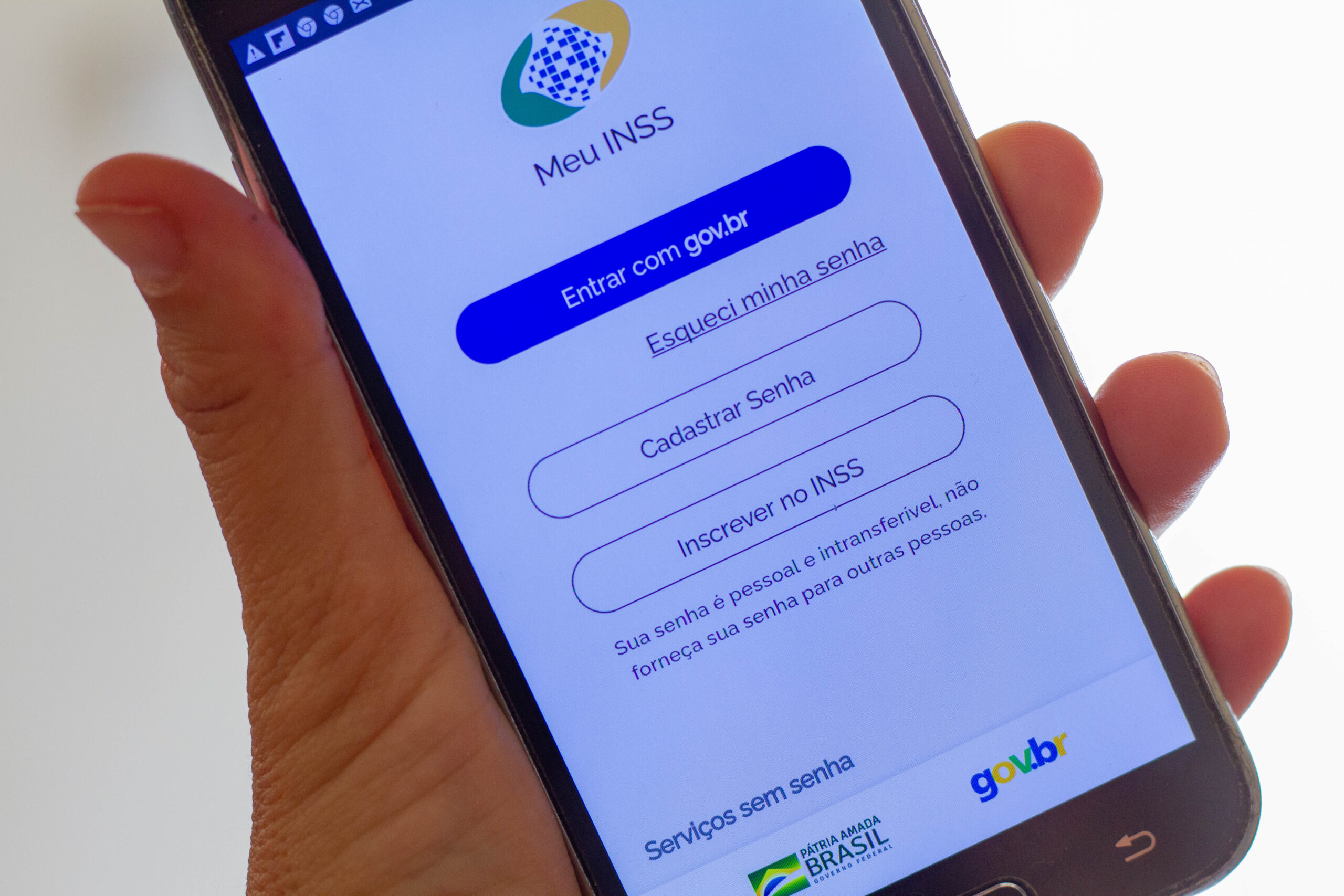 Precisando acessar o seu extrato do INSS? Veja como o processo é simples.