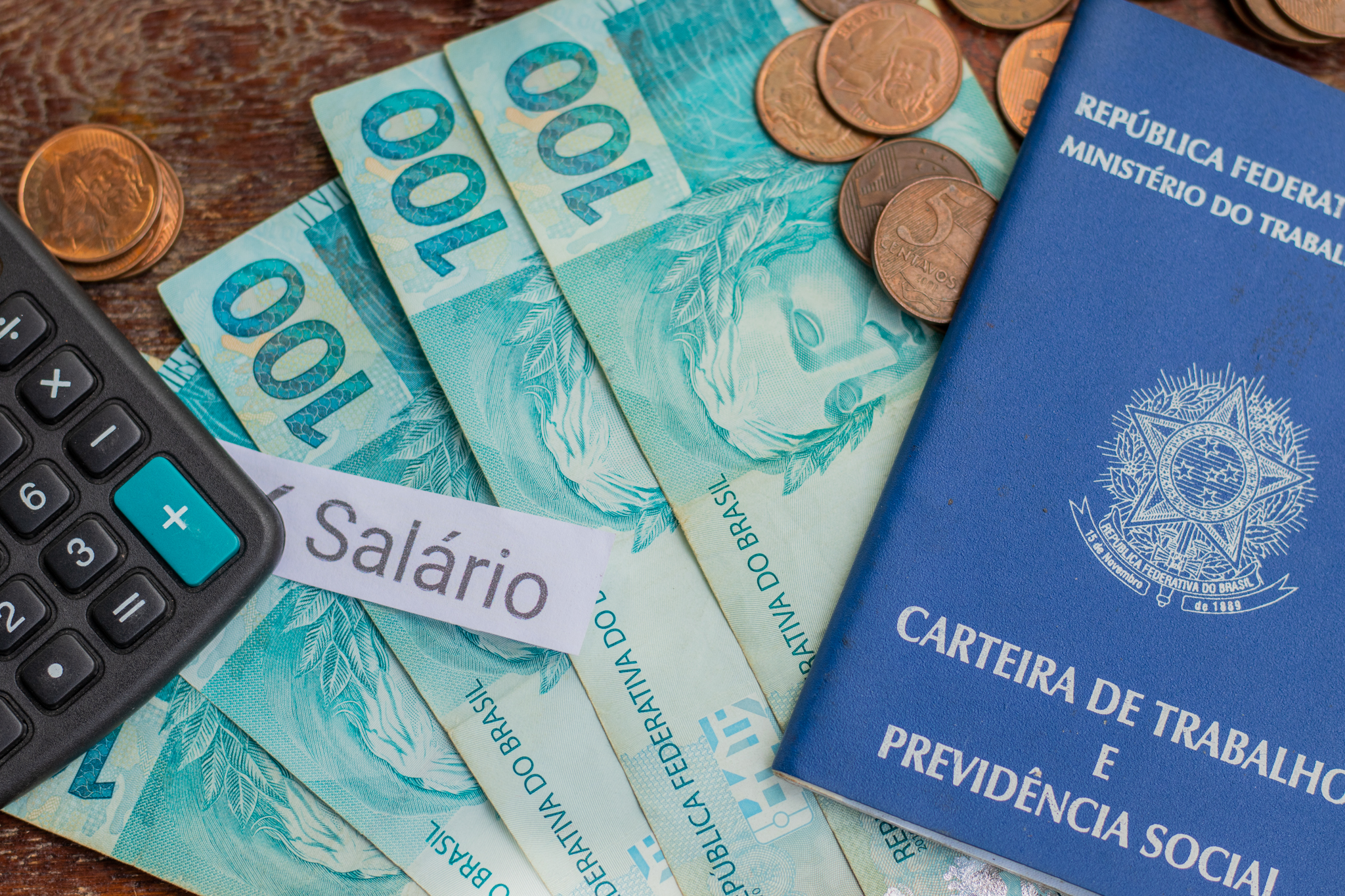 Você já imagina qual será o valor do salário mínimo nos próximos anos? Confira.