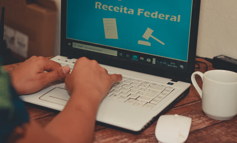 Se você vai receber a restituição do IRPF, entenda o que cada mensagem quer dizer.