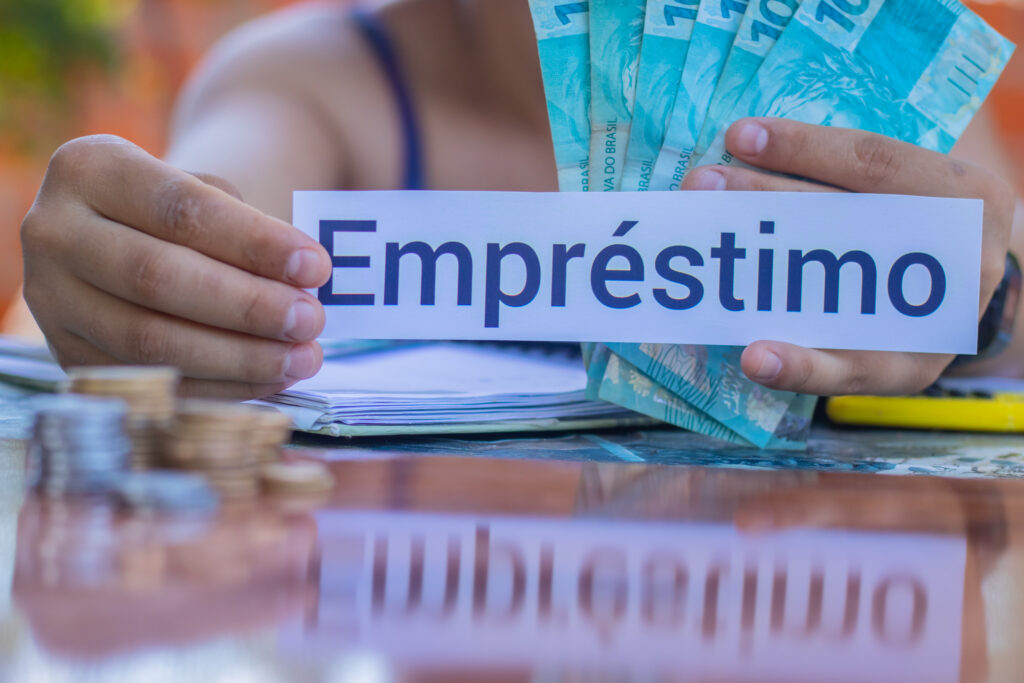 Se você quer contratar empréstimo, veja qual modalidade mais fácil para você.