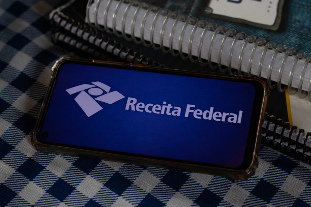 Se você vai receber a restituição do IRPF, veja quando ela cai.