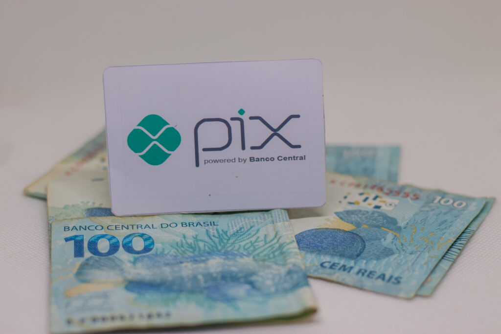 Se você costuma fazer transferências, veja como vai funcionar o Pix Parcelado.