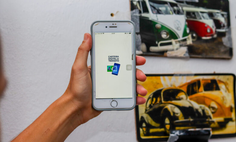 Se você já usa a CNH Digital, veja se ela substitui a física.