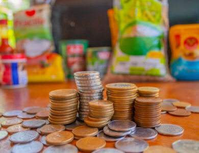 O governo do estado vai zerar impostos sobre 6 alimentos para abaixar seu valor.