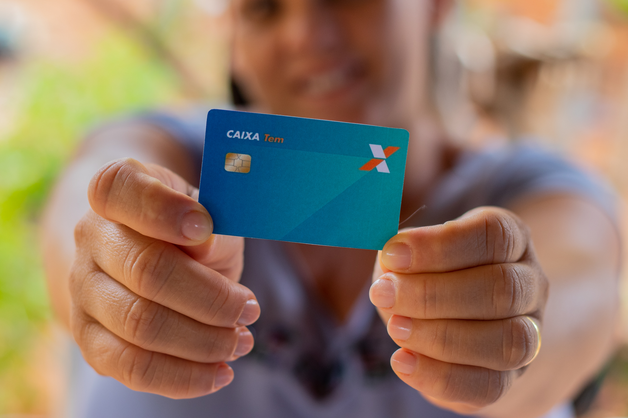 Se você recebe Bolsa Família, veja se pode contratar empréstimo pela Caixa.