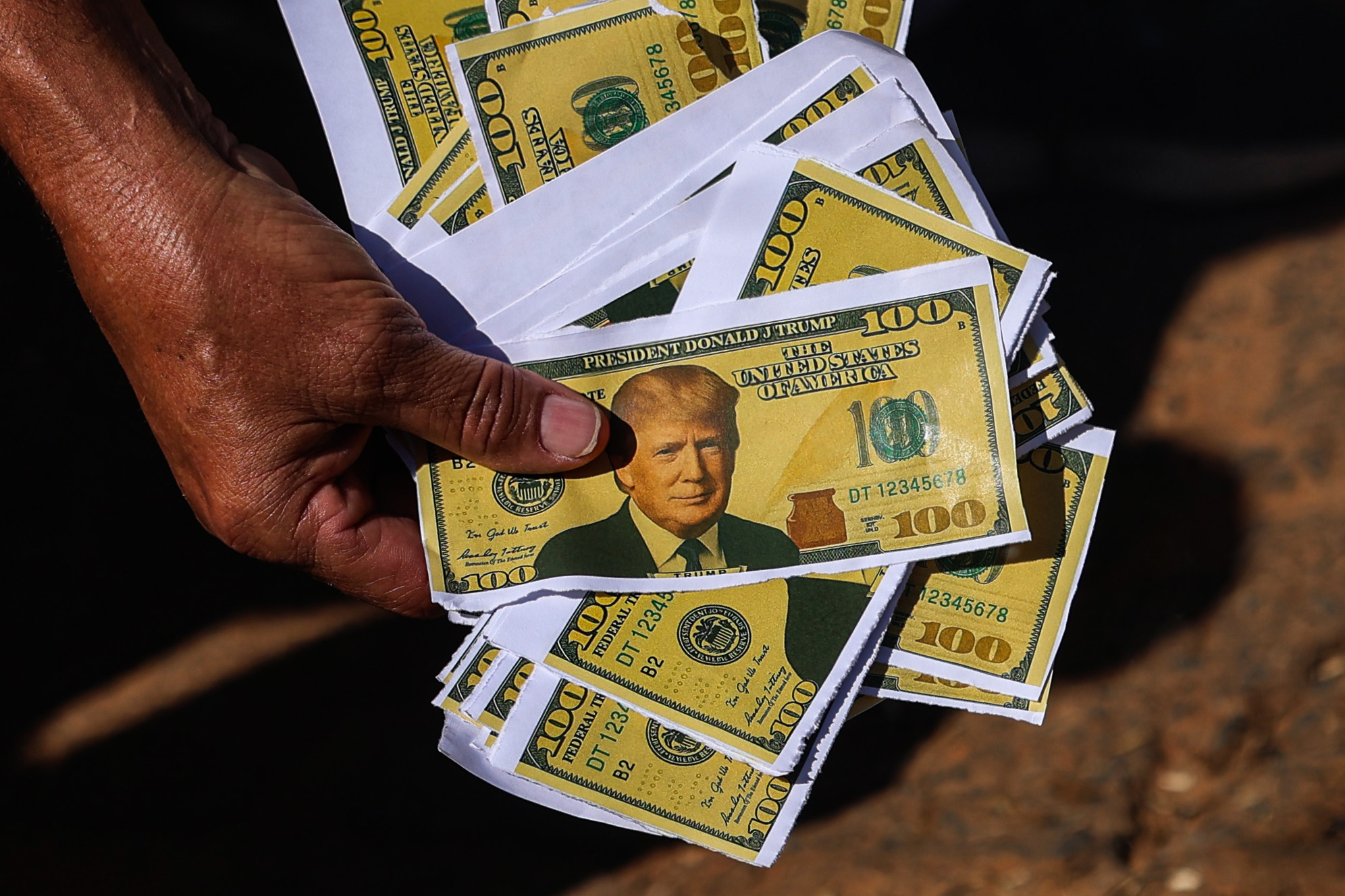 Com a chegada do tarifaço, muitas empresas começaram a ter problemas financeiros.