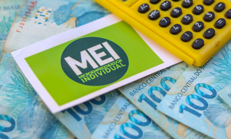 Se você é MEI, veja como pagar seu DAS no cartão.