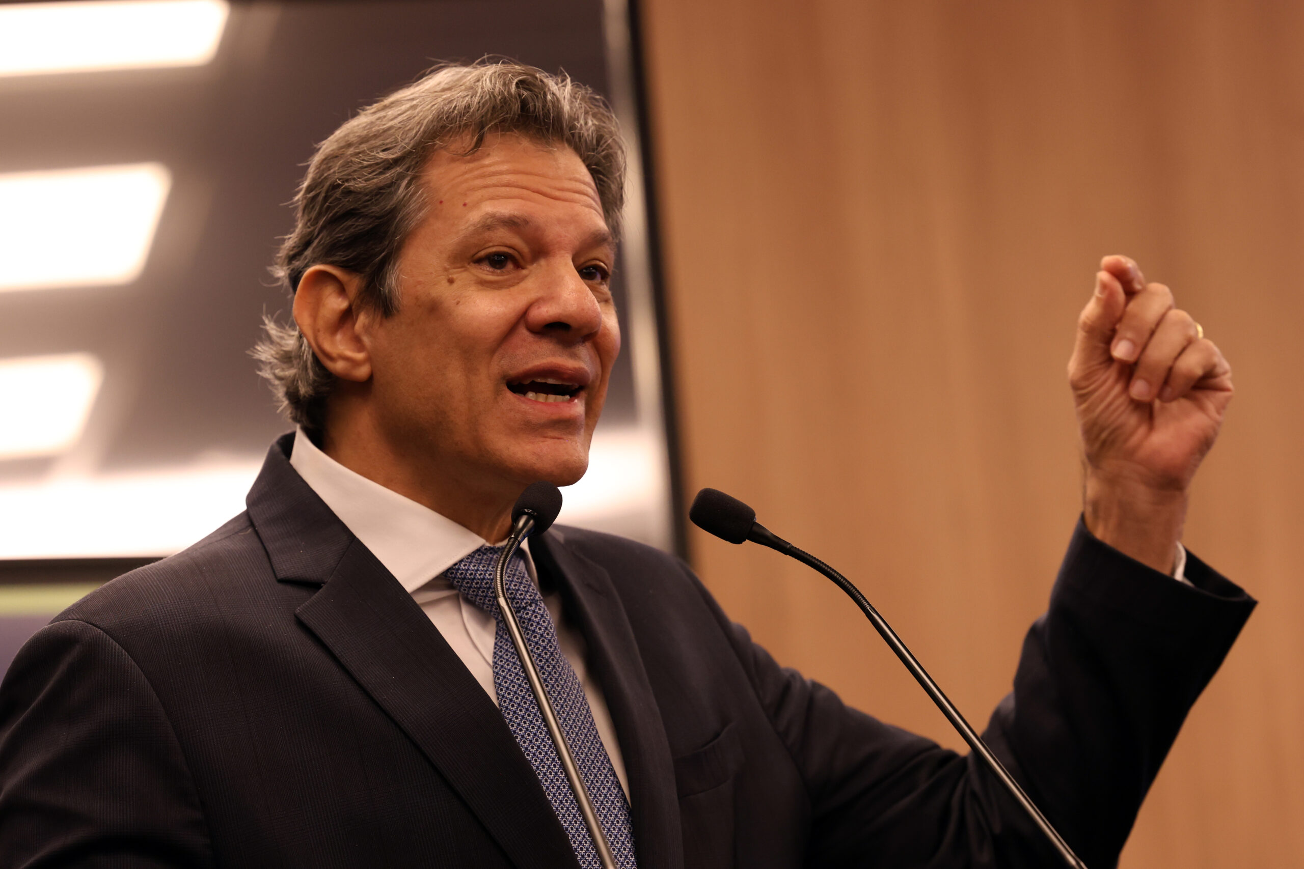 O ministro da Fazenda, Fernando Haddad, definiu a isenção para R$ 5 mil do IRPF como "fundamental".