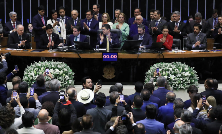 O Congresso precisa correr contra o tempo para votar pela isenção do IRPF.