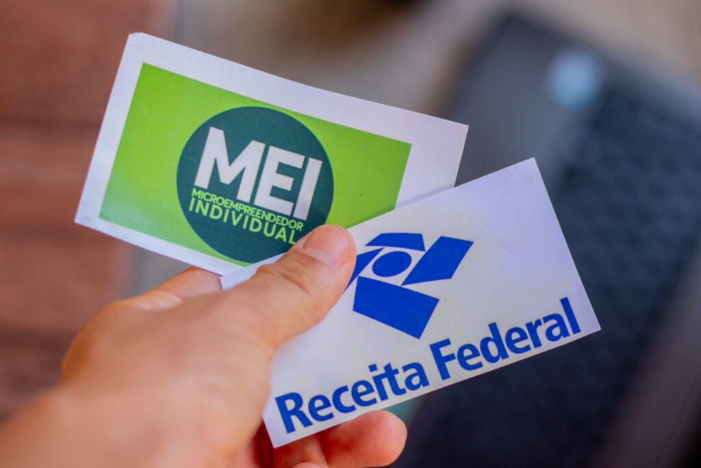 Se você é MEI, é importante pagar todos seus débitos.