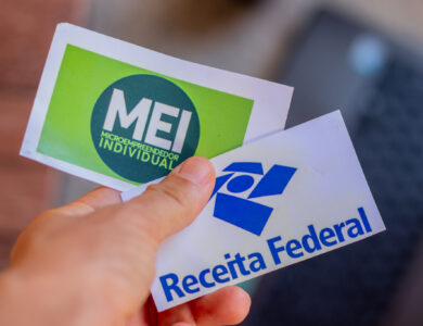 Se você é MEI, é importante pagar todos seus débitos.