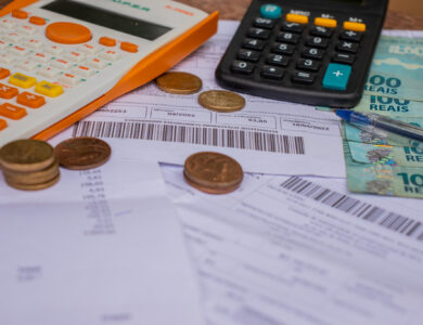 Se você quer lidar bem com as despesas, saiba como se organizar financeiramente