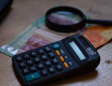 Os brasileiros estão cada vez mais superendividados. veja como resolver.