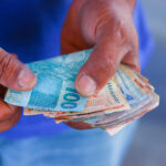 Você já parou para pensar a qual classe pertence no país? Veja como funcionam as determinações.