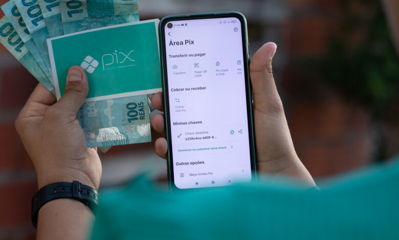 Se você costuma usar o Pix, tome cuidado com o golpe.